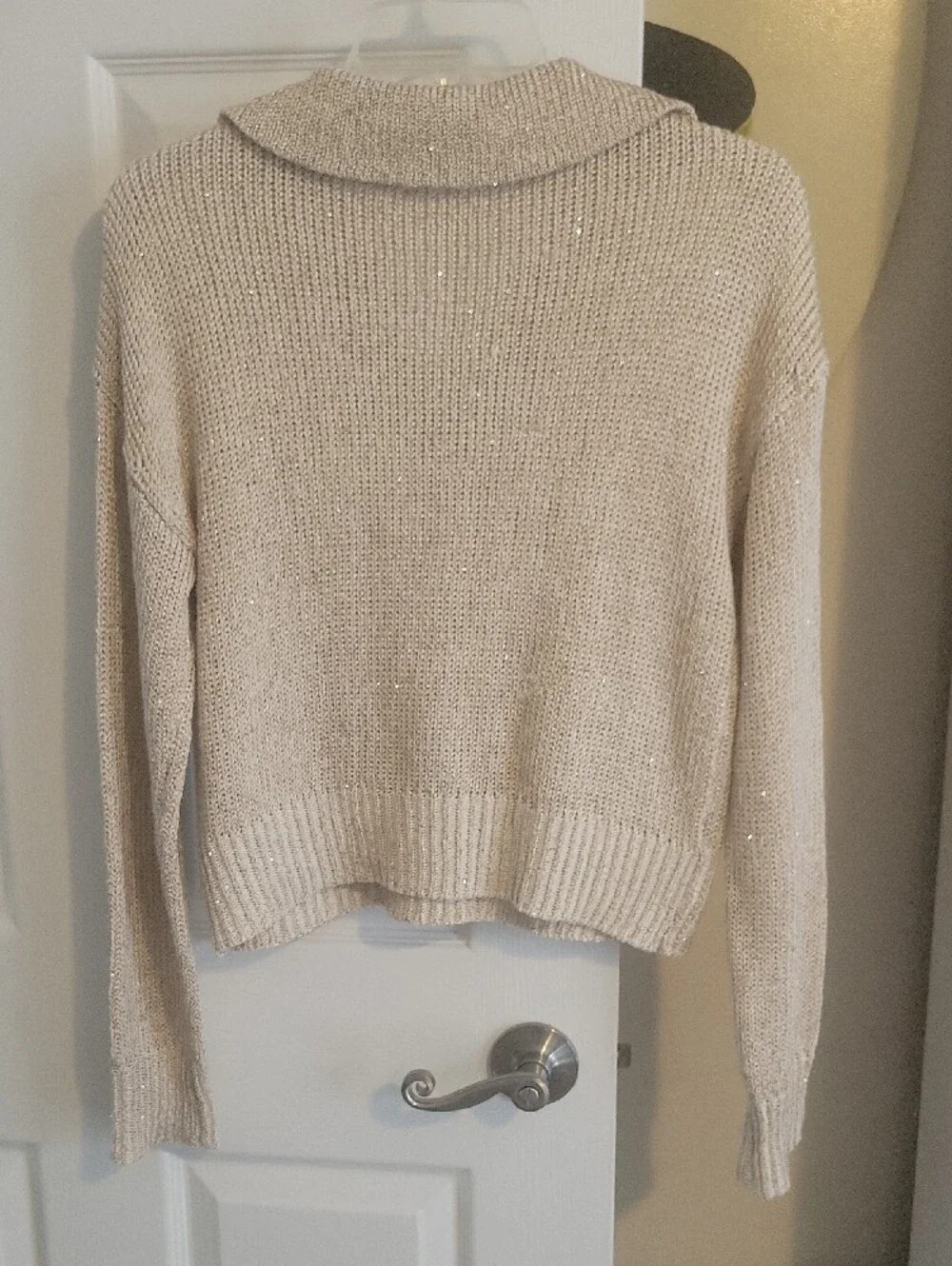 Marled SzSm Beige Cropped Sequin V-Neck Long Sleeve Sweater